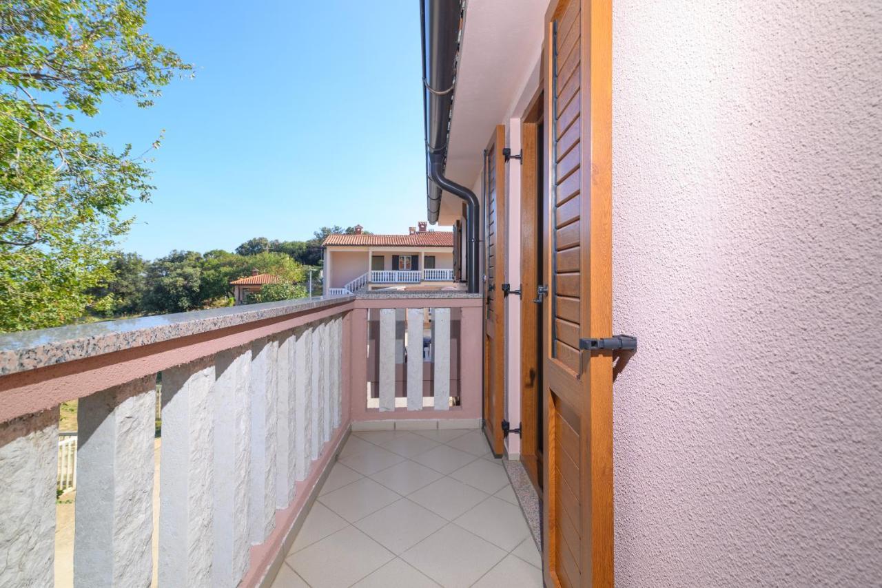 Apartments By The Sea Duga Luka - Prtlog, Labin - 2335 Eksteriør billede