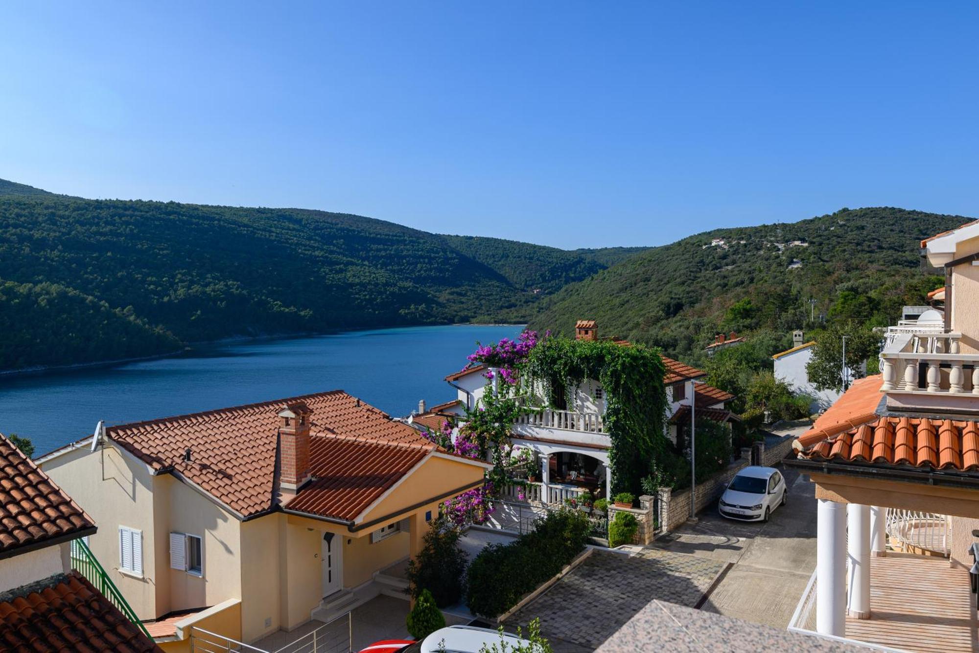 Apartments By The Sea Duga Luka - Prtlog, Labin - 2335 Eksteriør billede